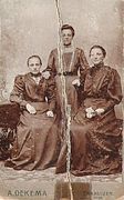 oude foto van moeders moeder links (Oma de Graaff) 4